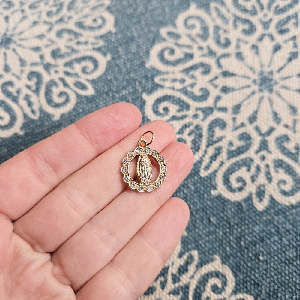 Vintage Dainty Rose Gold Medallion Miraculous Medal Pendant - Picture 3 of 6